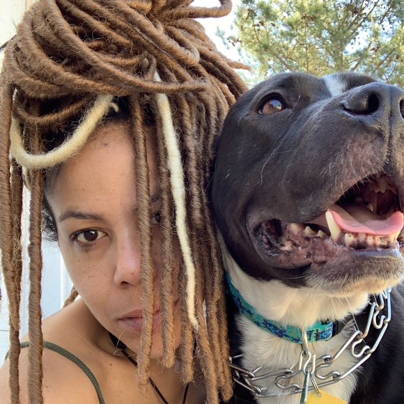 Meet your Posher, Riyah - Picture 4 of 5